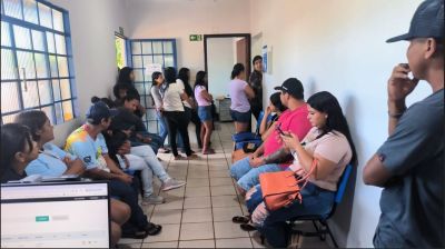 MAIS DE 80 CANDIDATOS PARTICIPAM DE ENTREVISTA PARA PREENCHER 50 VAGAS NA EMPRESA FRANGO BELLO. MAIS DE 80 CANDIDATOS PARTICIPAM DE ENTREVISTA PARA PREENCHER 50 VAGAS NA EMPRESA FRANGO BELLO.
