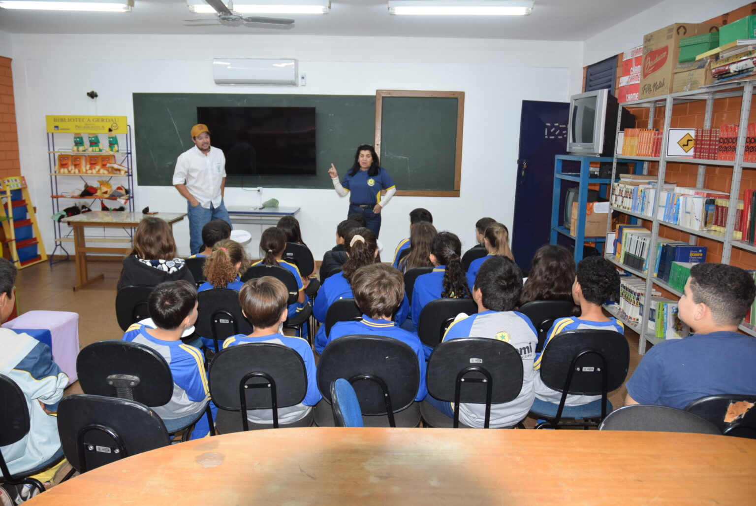 ALUNOS DA ESCOLA MUNICIPAL SALVADOR NOGUEIRA PARTICIPAM DE PALESTRA E ATIVIDADES DO PROJETO: AGRO QUE ALIMENTA, GENTE QUE CUIDA!