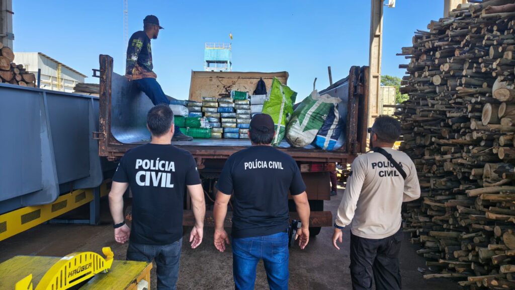 POLÍCIA CIVIL E VIGILÂNCIA SANITÁRIA ACOMPANHAM INCINERAÇÃO DE ENTORPECENTES EM IGUATEMI.