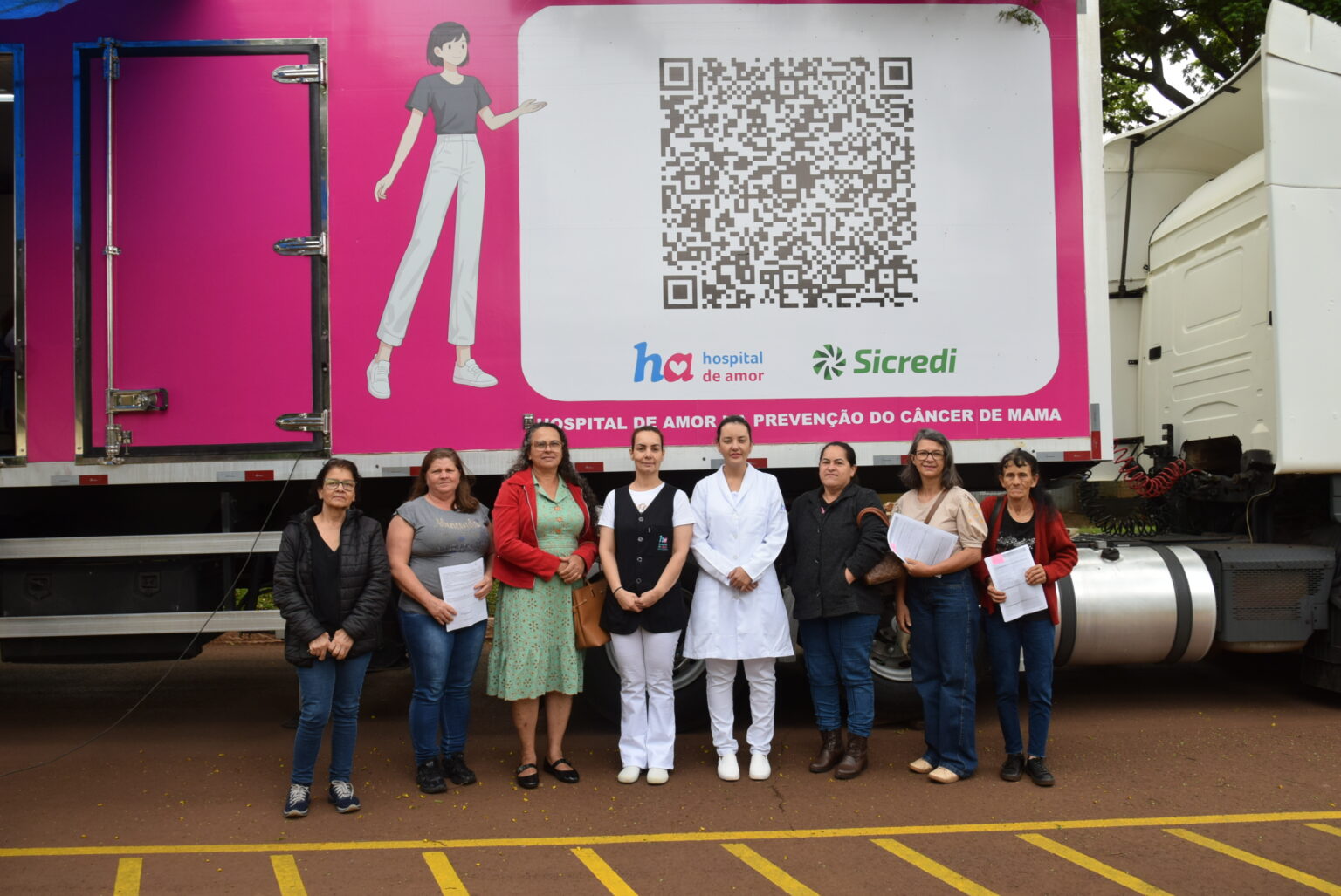 CARRETA DO HOSPITAL DO AMOR REALIZOU MAIS DE 150 EXAMES PREVENTIVOS E 240 MAMOGRAFIAS EM IGUATEMI.